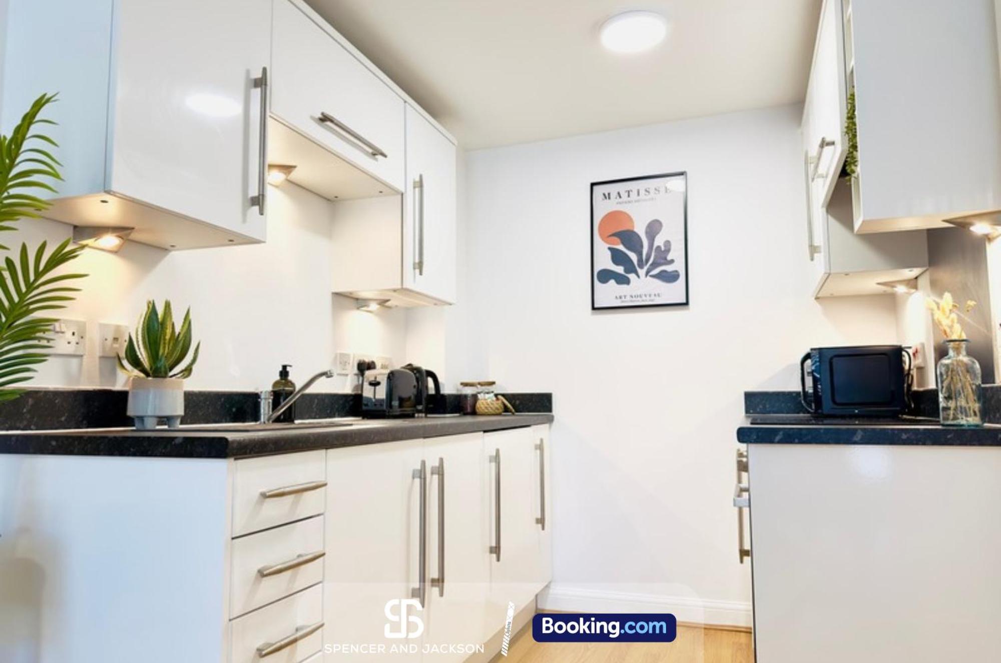 1 Bedroom City Centre Apartment Near The University And Bodleian Library By Spencer And Jackson Short Lets & Serviced Accommodation Oxford Exterior foto